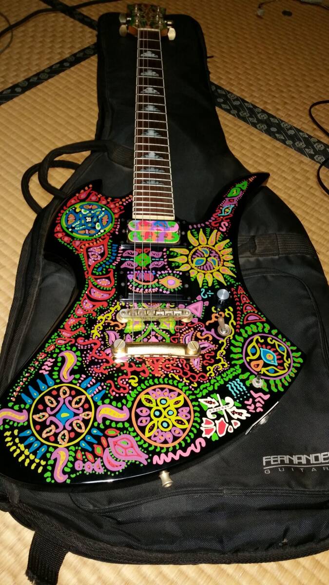 Yahoo!オークション - フェルナンデス hideモデルギター モッキンバー