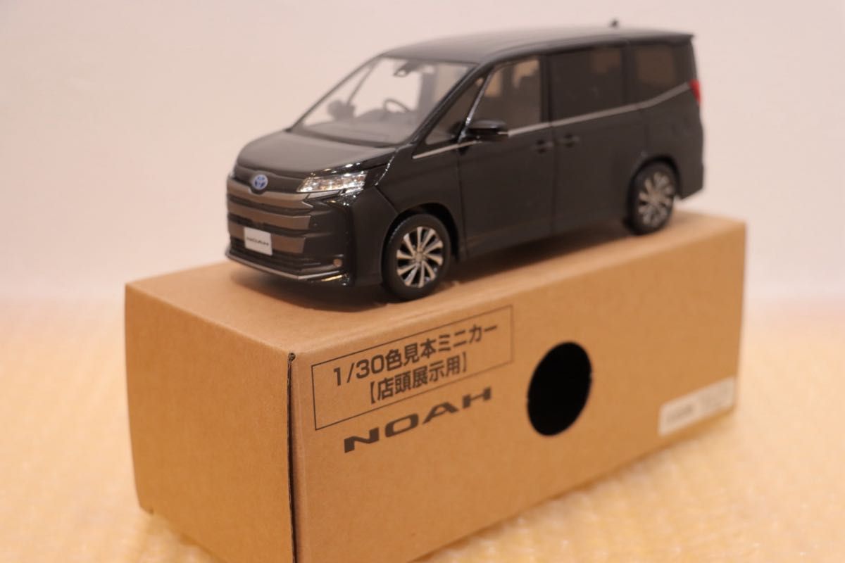 ノア NOAH カラーサンプルミニカー 非売品 グリッターブラックガラス