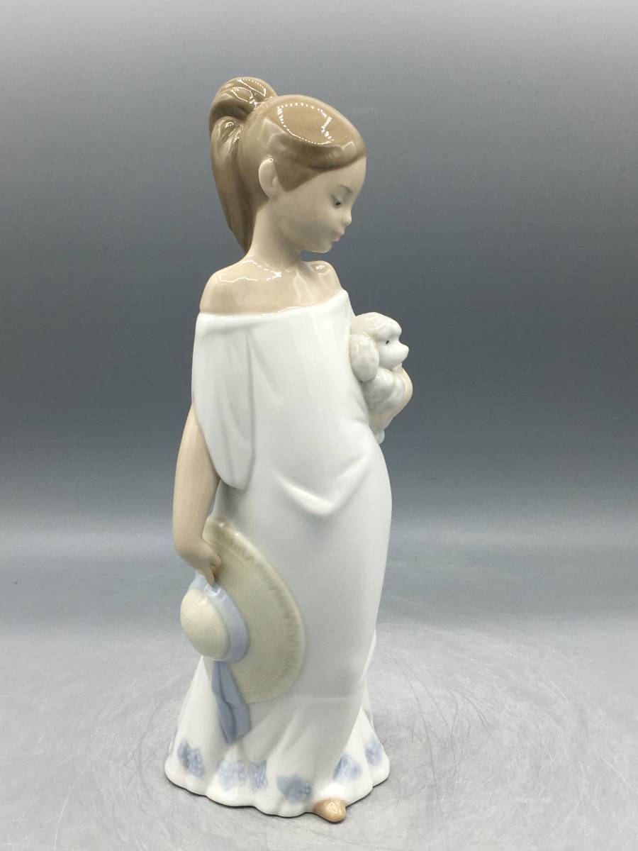 リヤドロ/lladro お座りプードル リヤドロ/lladro お座りプードル