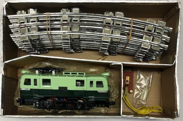 Yahoo!オークション - カツミ Oゲージ EB58 + 16本レール