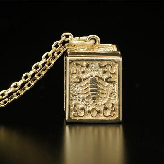 受注生産】聖闘士星矢 黄金聖衣箱（ゴールドクロスボックス）デザイン