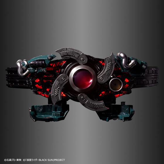 仮面ライダーBLACK SUN」より変身ベルト史上初となる「自動変形