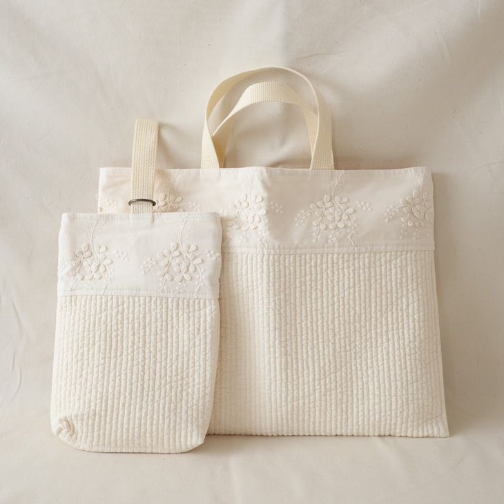 名入れ】入園・入学2点セット 2color フラワーエンブロイダリー 上履き