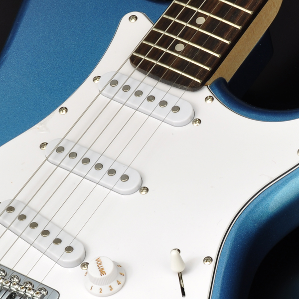 Bacchus BST-1R 3TS ストラトタイプ サンバースト ソフトケース