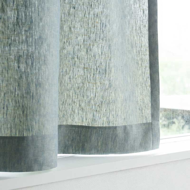 光沢のある既成サイズリネンカーテン [ライトブルー Chintz] リネン100