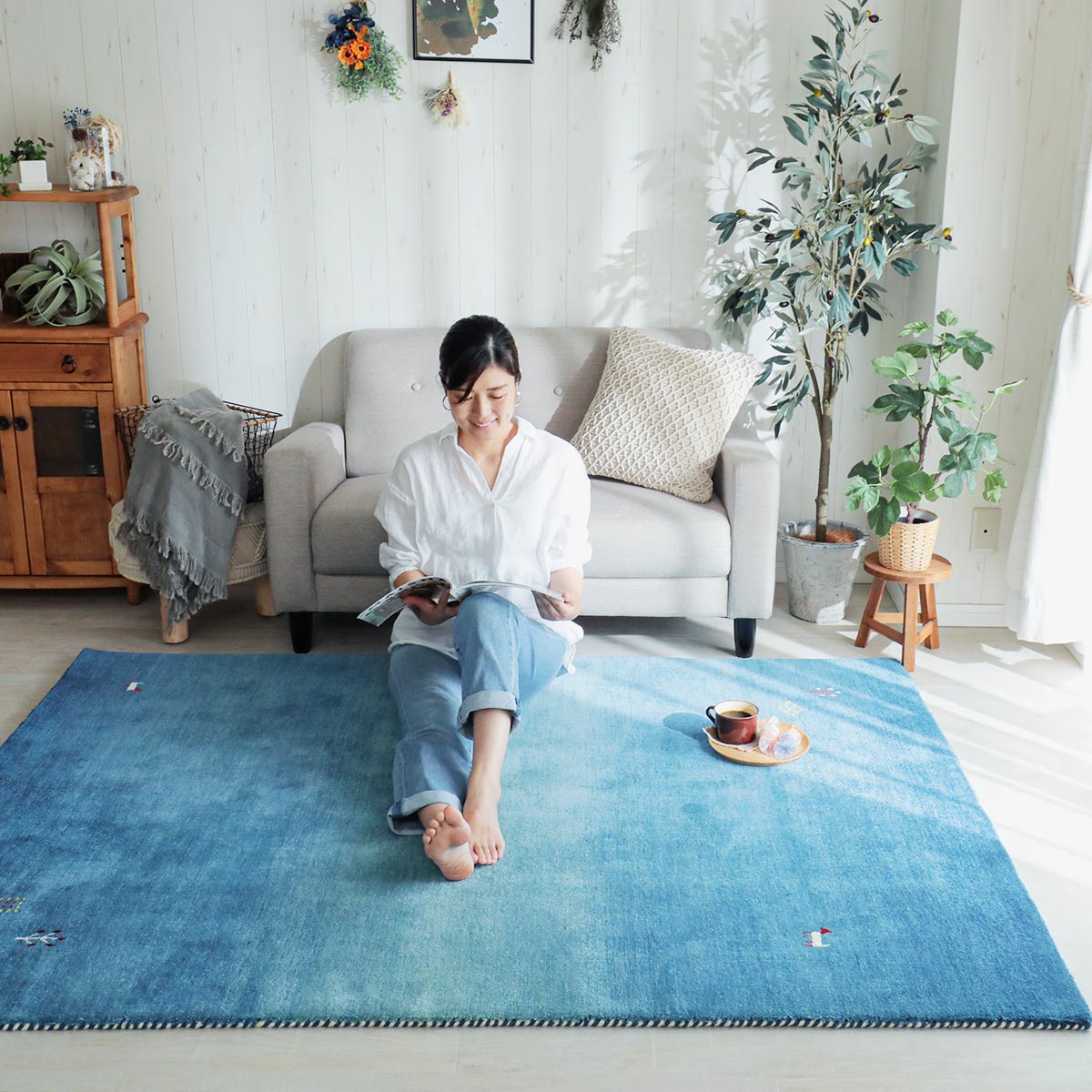 温もりのある色彩とグラデーションで空間にアクセント！ふかふか手触り