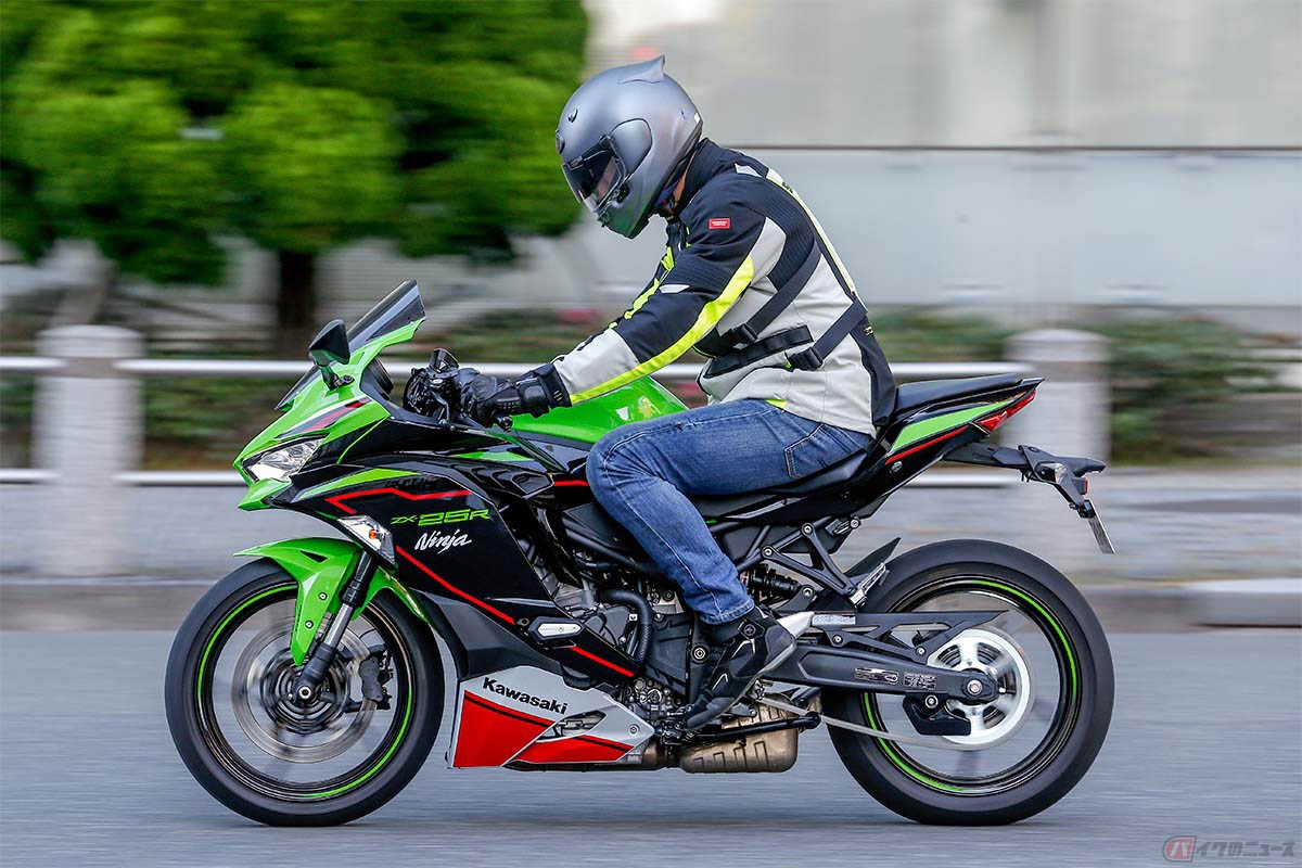 the「燃費」250ccクラスで4気筒エンジン搭載 カワサキ「Ninja ZX-25R