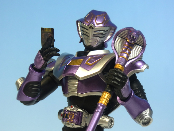 S.H.フィギュアーツ 仮面ライダー王蛇」代行ミニレビュ― | ヒーロー