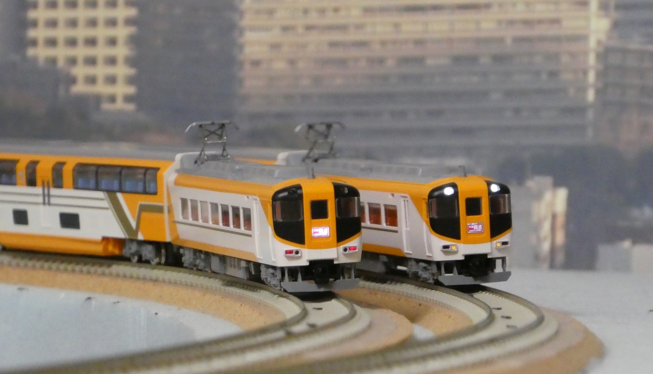 tomix 近鉄30000系ビスタEX(新塗装)入線 | 川崎駅 レイアウト製作日誌