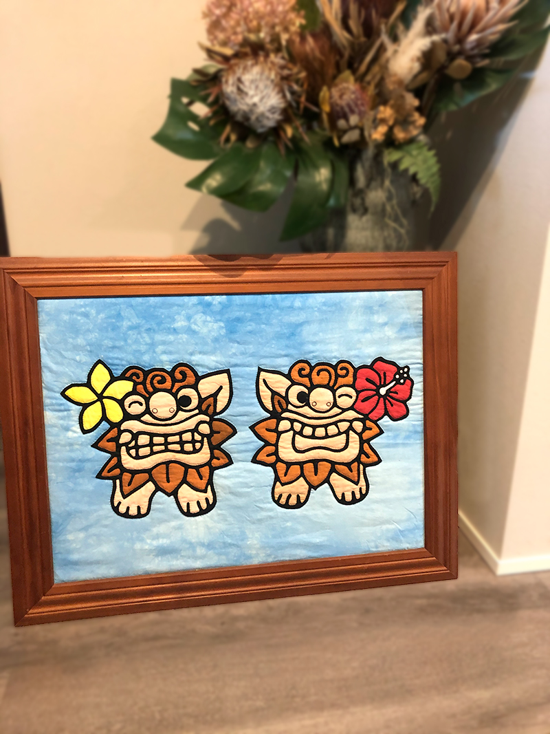 ギャラリー投稿】シーサーのステンドグラスキルトタペストリー 2021/09