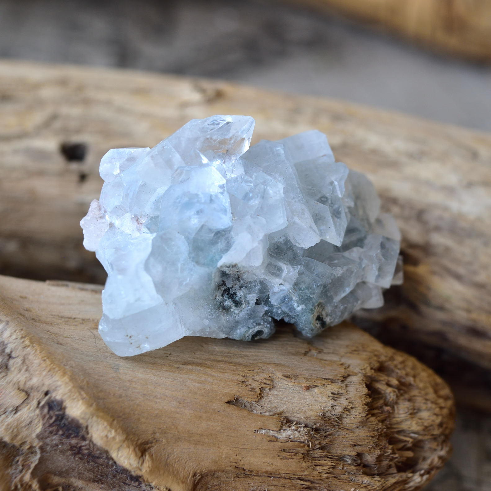 アポフィライト ブルーカルセドニー スティルバイト インド産 45g