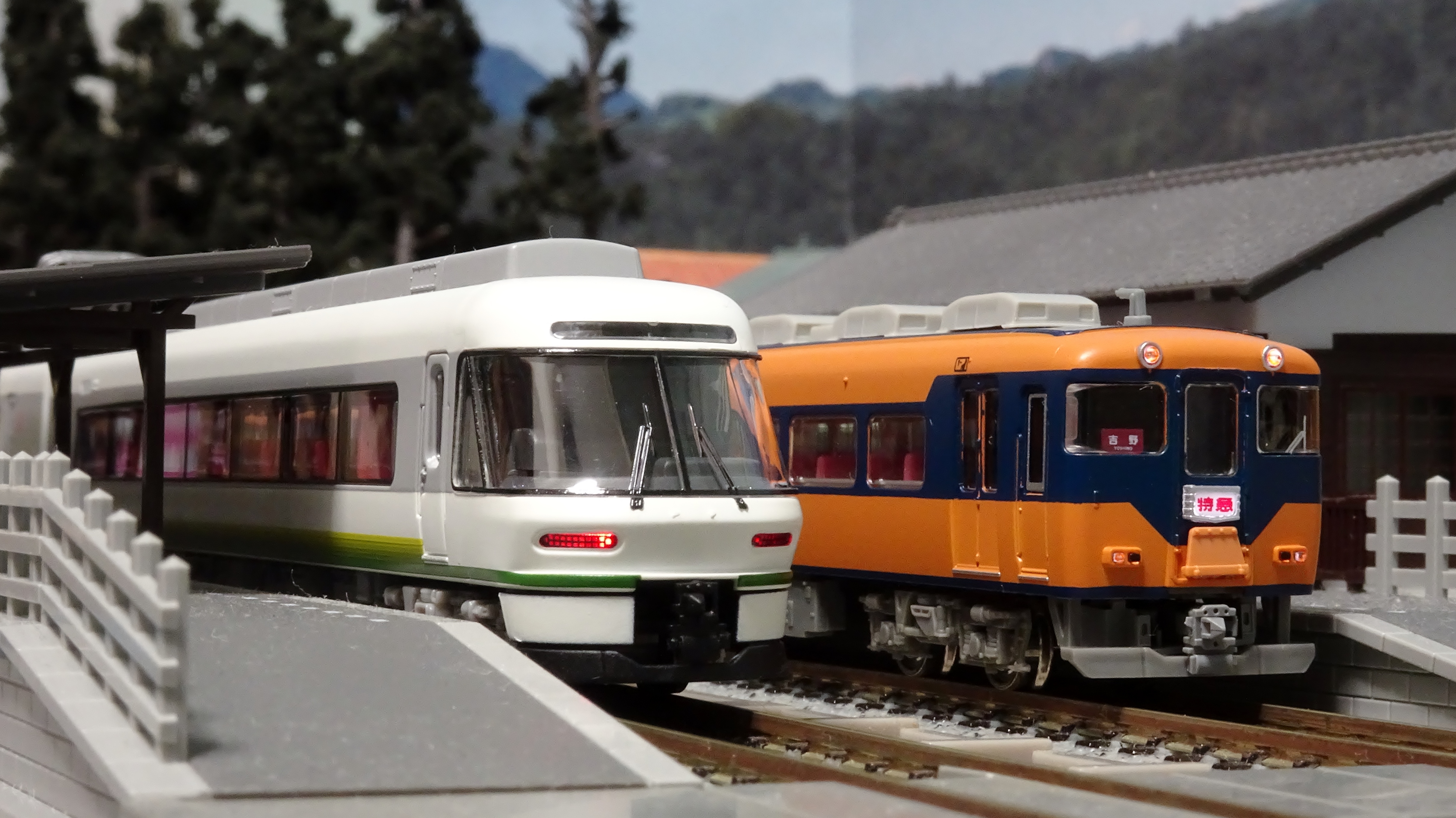 新車入線】近鉄26000系さくらライナー未更新車4両セット - ビスタ模型