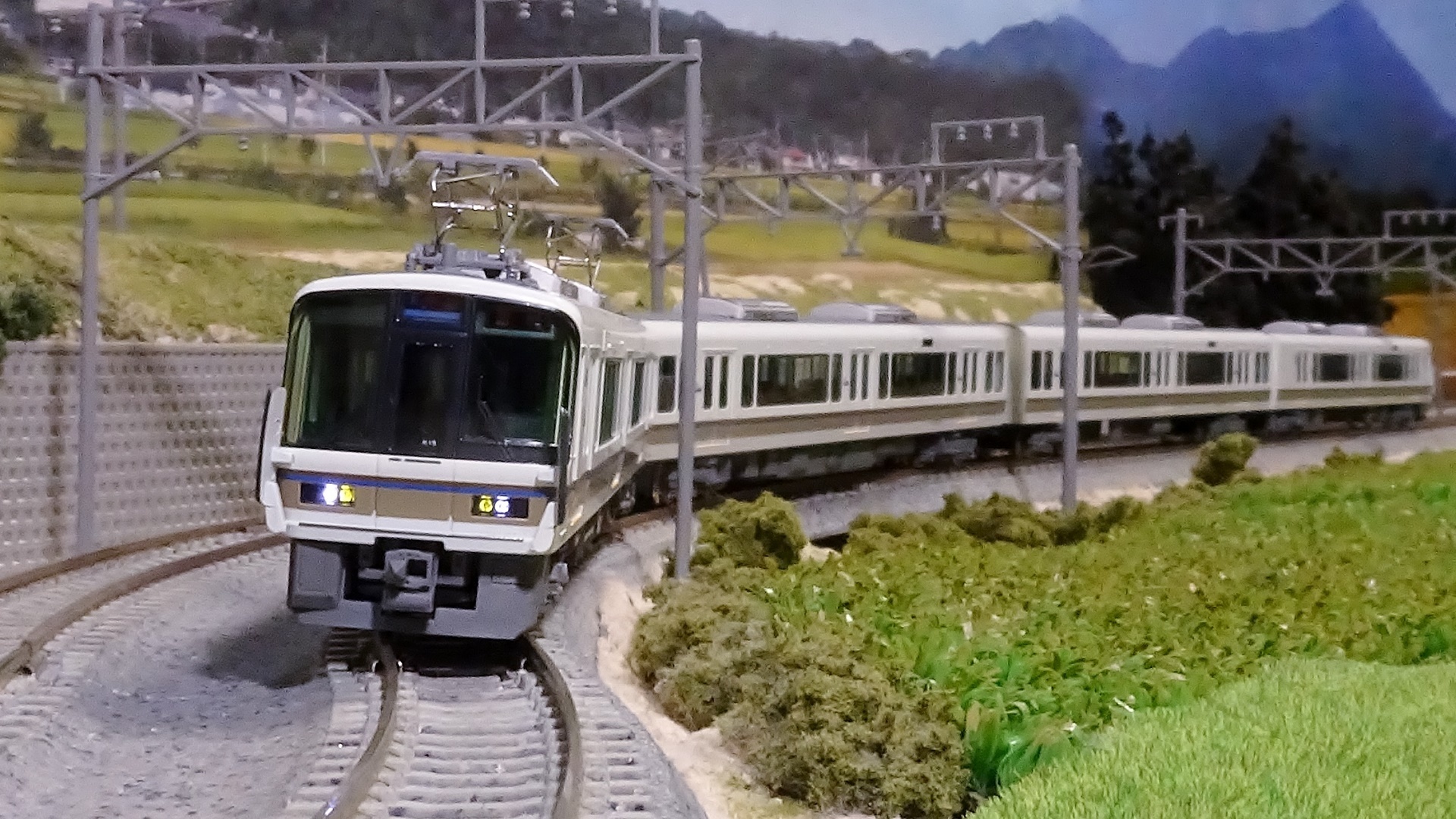 新車入線】221系リニューアル車 嵯峨野線 (霜取りパンタ搭載編成