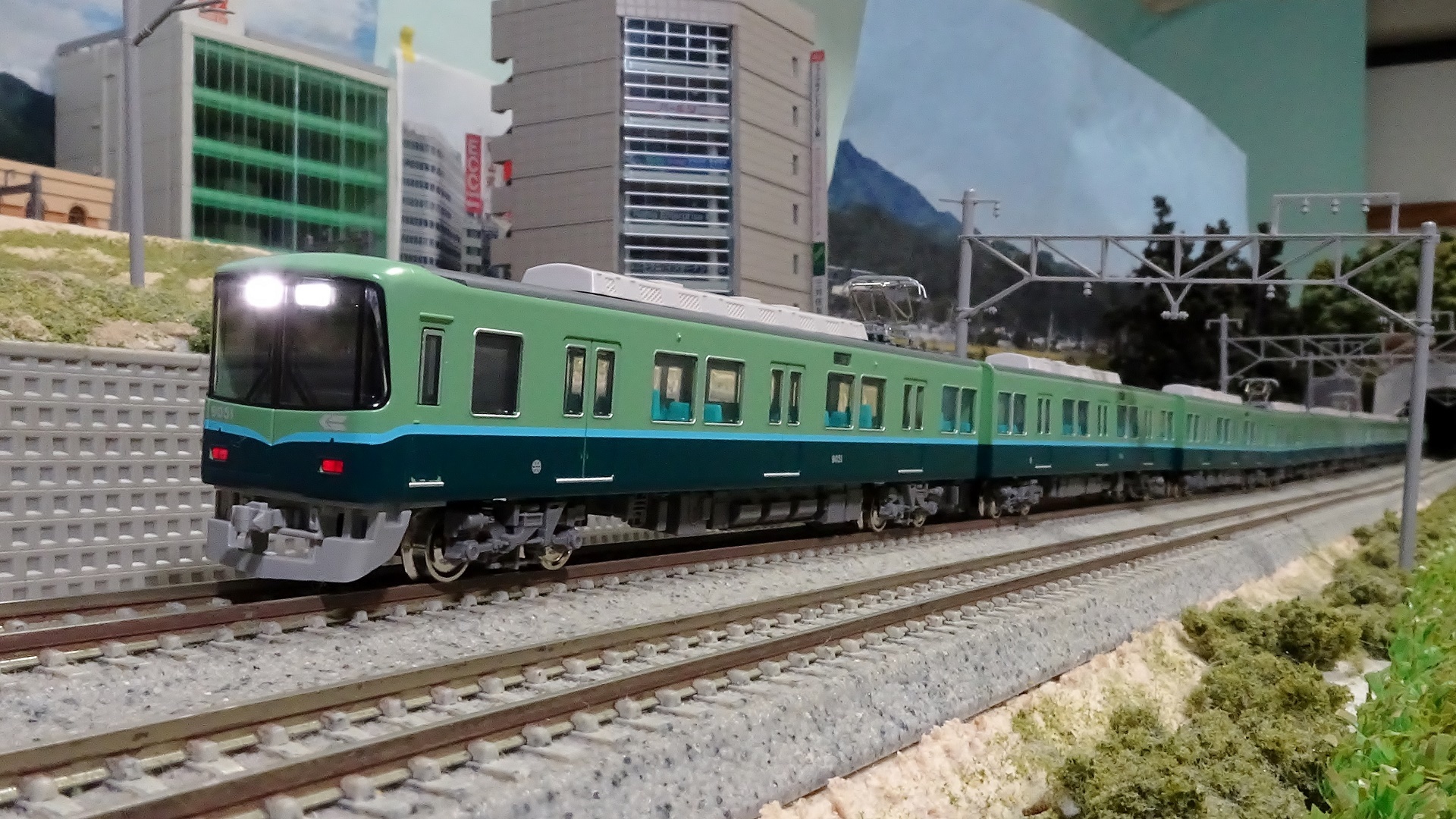 新車入線】京阪9000系（旧塗装・9001編成）8両編成セット - ビスタ模型