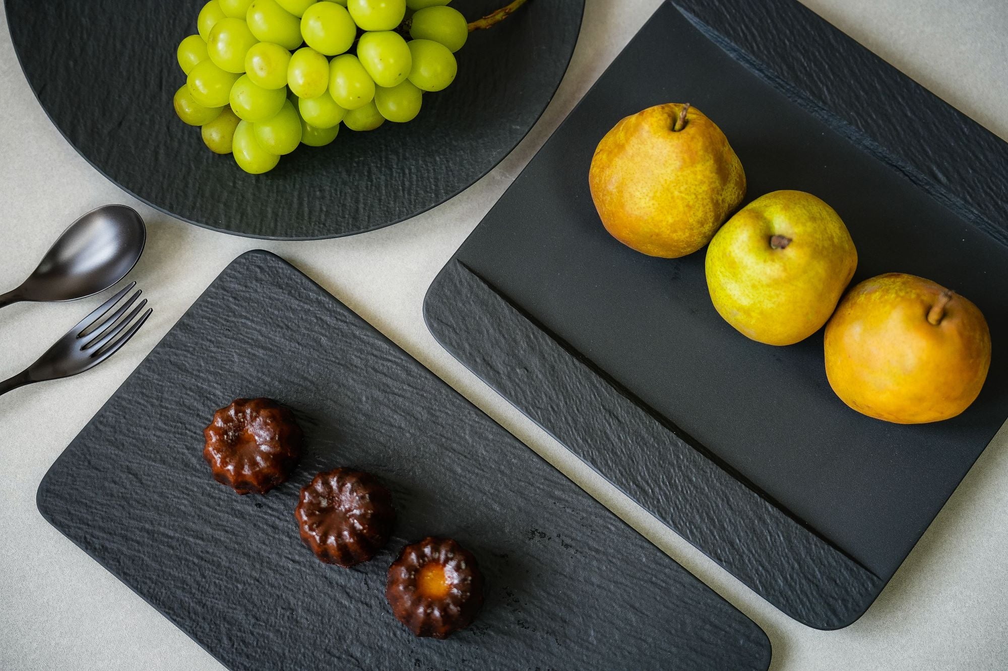 ビレロイ＆ボッホ/ROCK スクエアプレート 28×28㎝ 食洗機対応 – BLACK