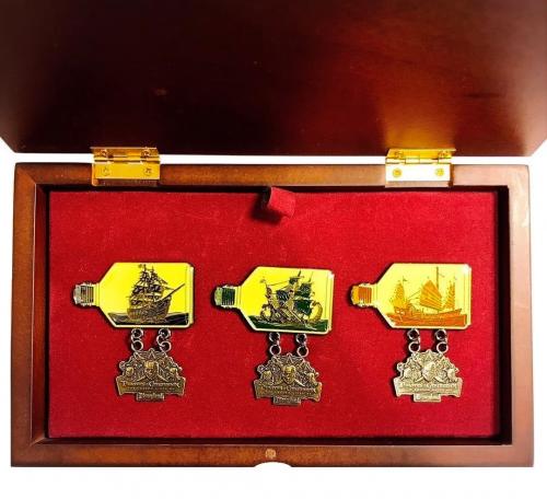 BLACK PEARL movie toy shop / パイレーツ・オブ・カリビアン 「THE