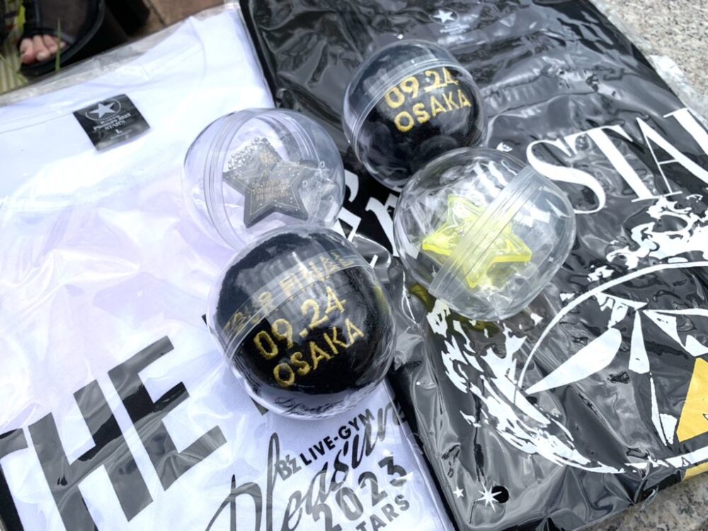 B'z『STARS』ファイナル公演でガチャ売り切れ 限定アイテム出現 | Bz