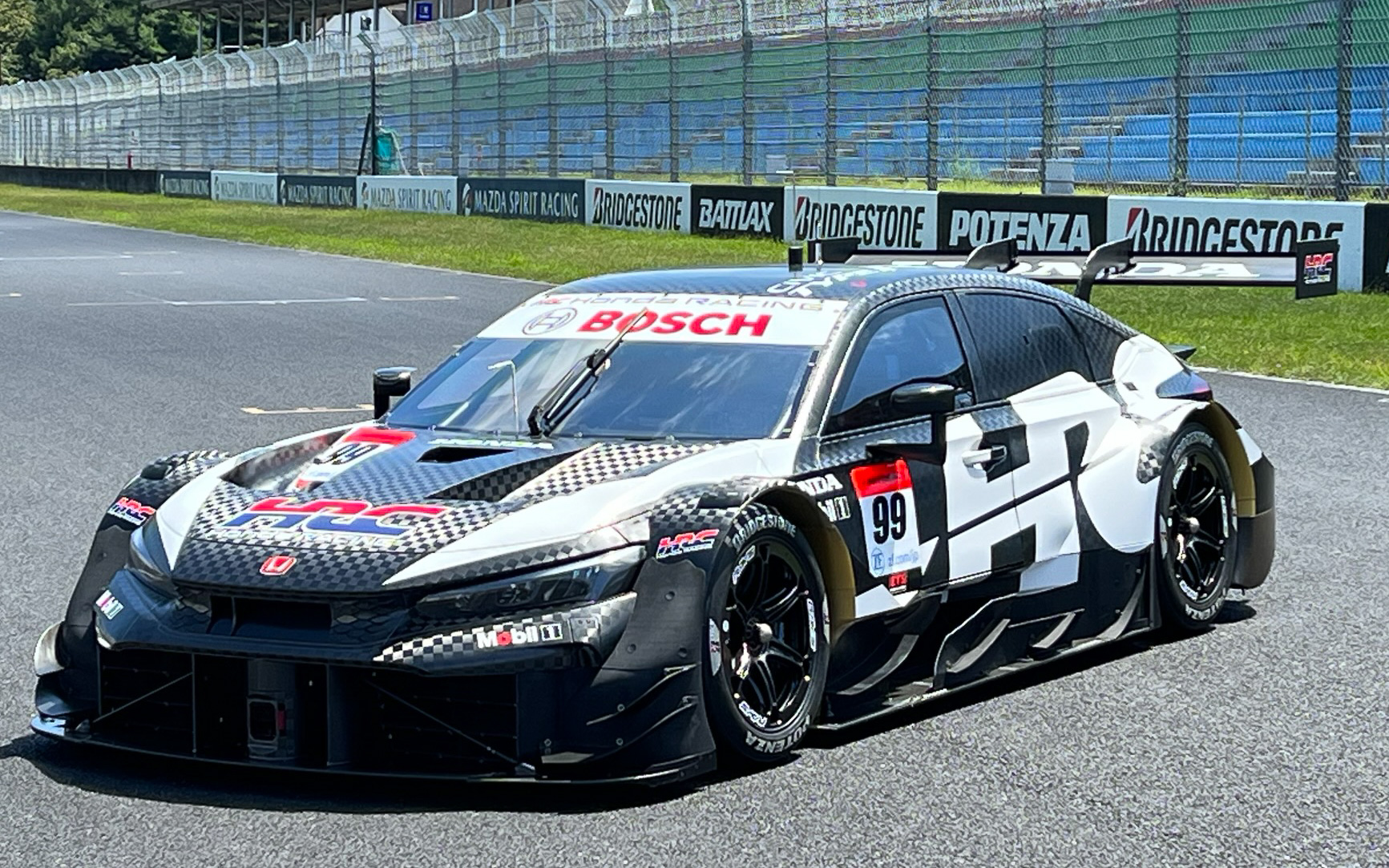 岡山で初公開された、ホンダ・レーシング「シビック タイプR-GT」 2024