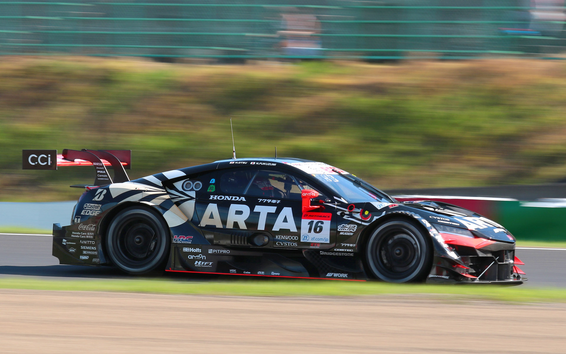 SUPER GT第5戦鈴鹿、FCYを味方につけたNSX-GTが両クラス制覇 16号車