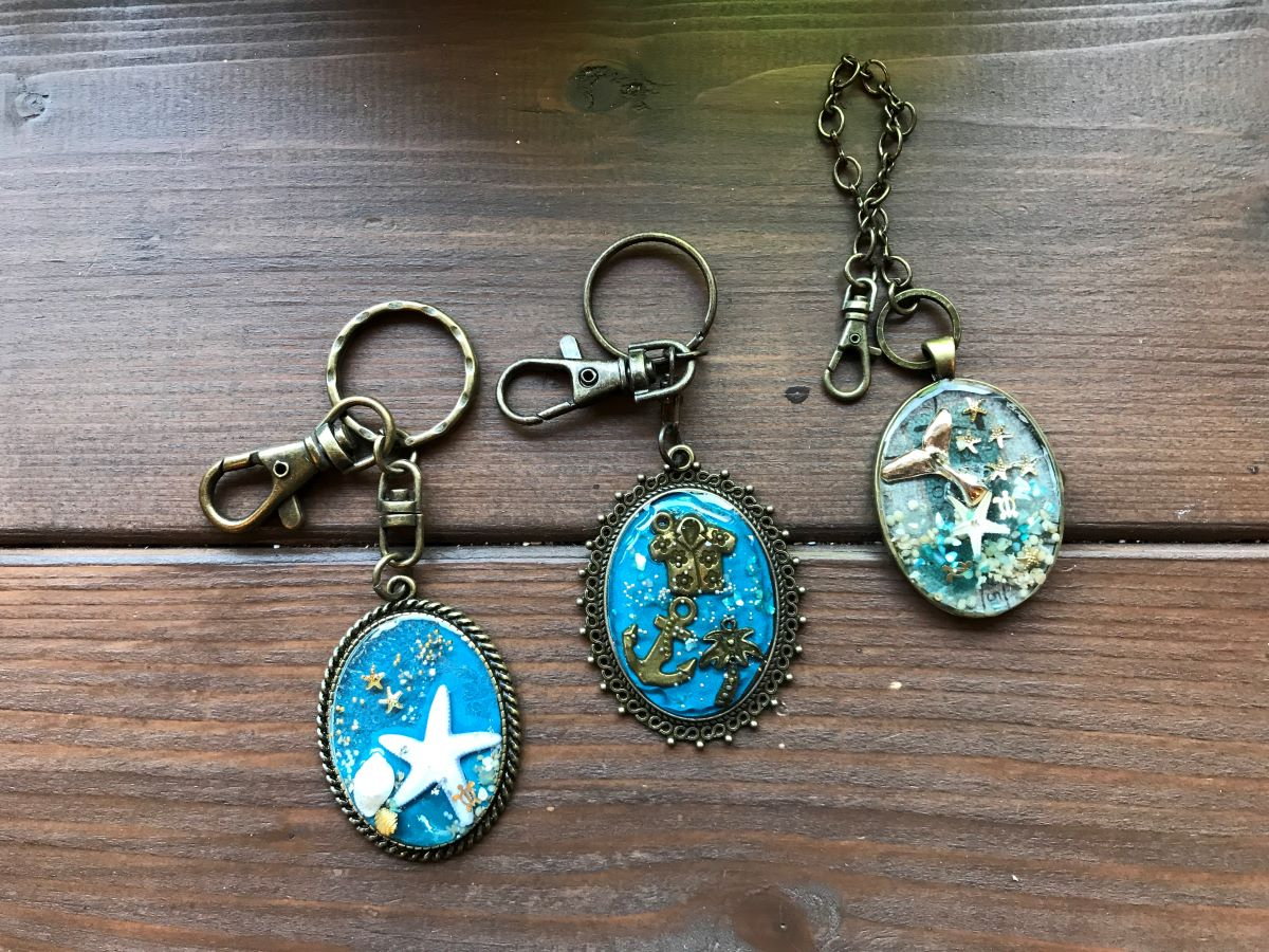南紀白浜でレジン雑貨作り＊ 【キーホルダー/バックチャーム作り】(約