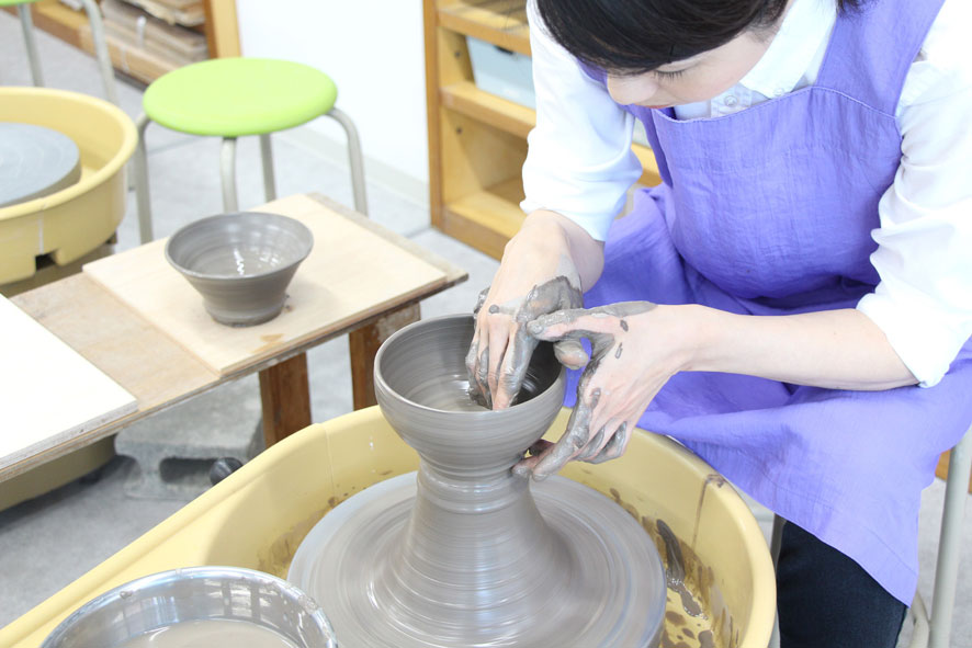 熱海駅から徒歩4分｜電動ろくろ】＼電動で回転するろくろで器を作ろう