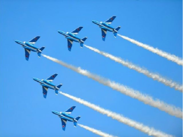 ≪11月3日限定≫ブルーインパルス飛行の大迫力航空ショー！航空自衛隊