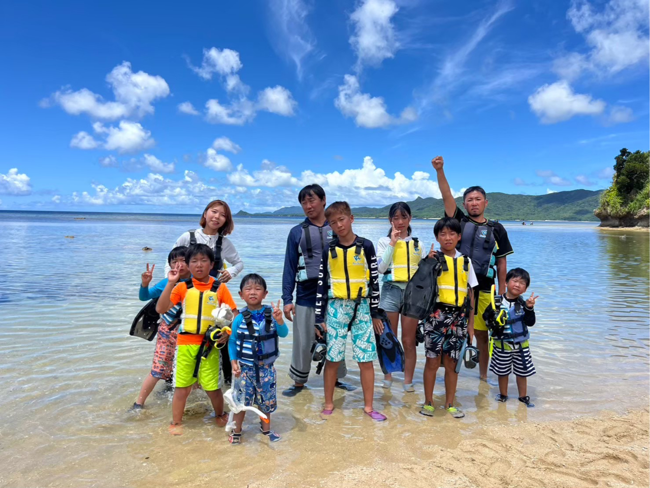 石垣島/1日貸切】絶景スポット巡り！川平湾クリアカヤックorクリア