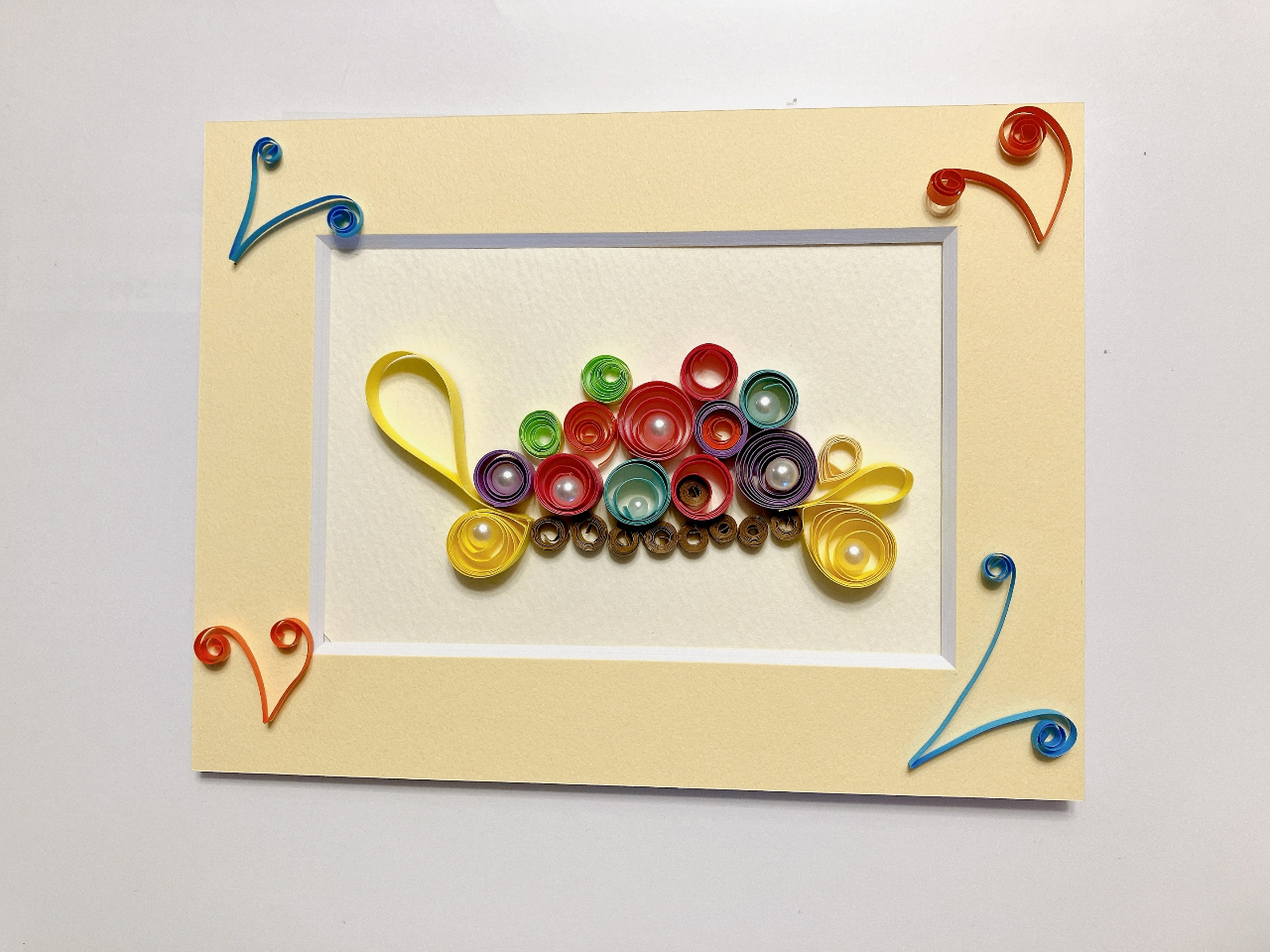 お子様参加OK！ペーパークイリングでフォトフレーム or 額縁デザイン