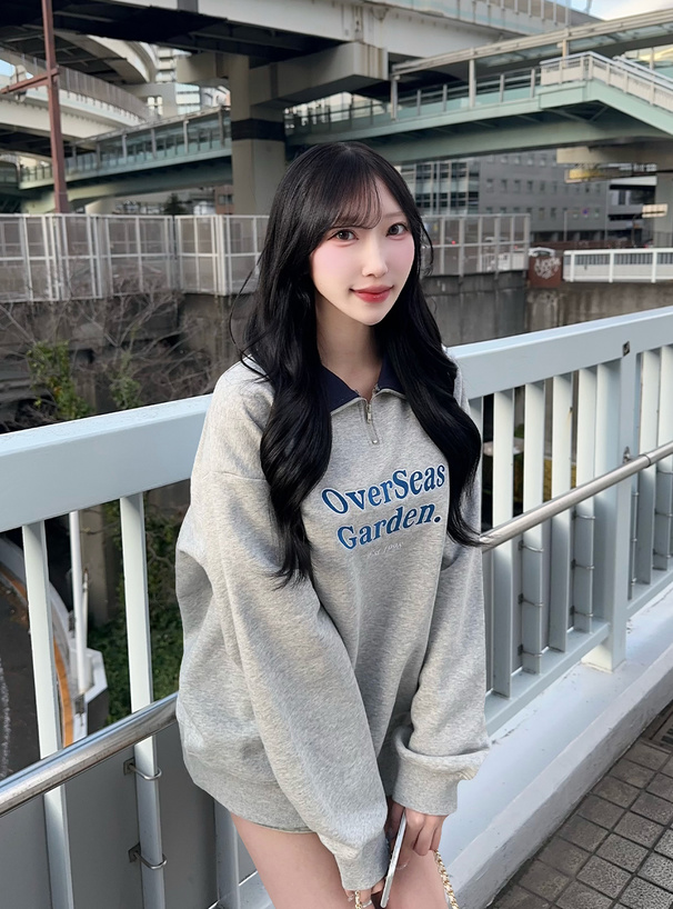 配色カラーハーフジップロゴ刺繍スウェットトップス[ze987