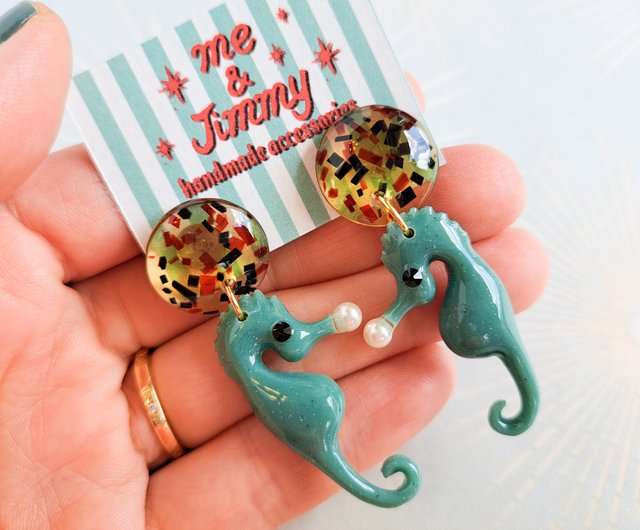 Bubbly seahorse earrings 【セラドングリーン】タツノオトシゴピアス