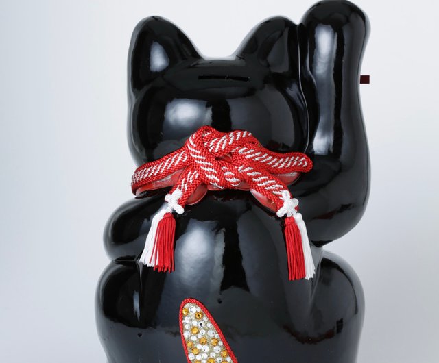 招き猫 特大ご縁猫 金運七福神 厄除け黒招き猫 ご縁猫 | 置物 - Pinkoi