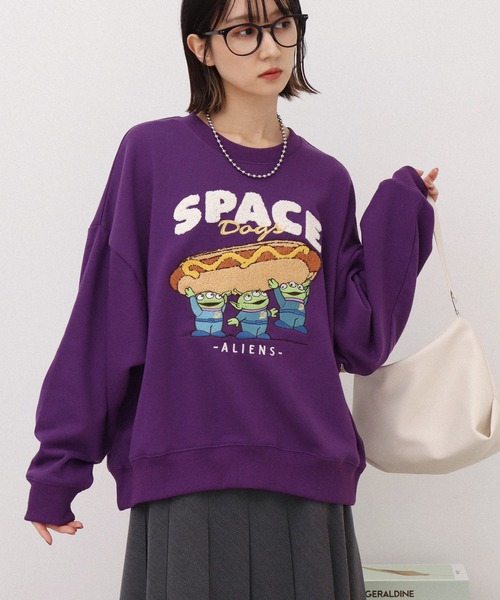 セール】【Disney/ディズニー】サガラ刺繍 裏毛 クルーネック