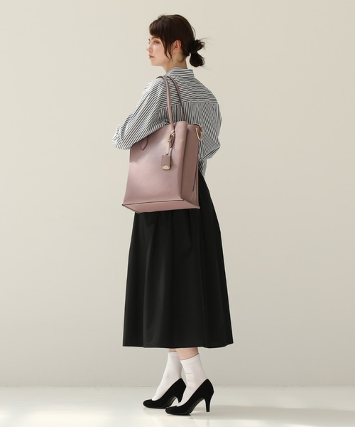 Jewelna Rose（ジュエルナローズ）の「ファニング トートバッグ A4