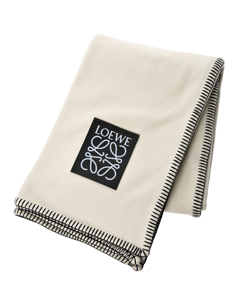 LOEWE（ロエベ）の「PLAIN BLANKET（ブランケット）」 - WEAR