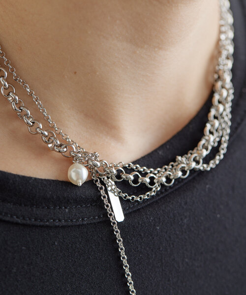 ear PAPILLONNER（イアパピヨネ）の「【JUSTINE CLENQUET