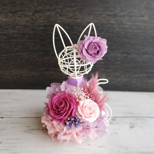 プリザーブドフラワー 白猫アレンジ ピンクパープル ブリザード