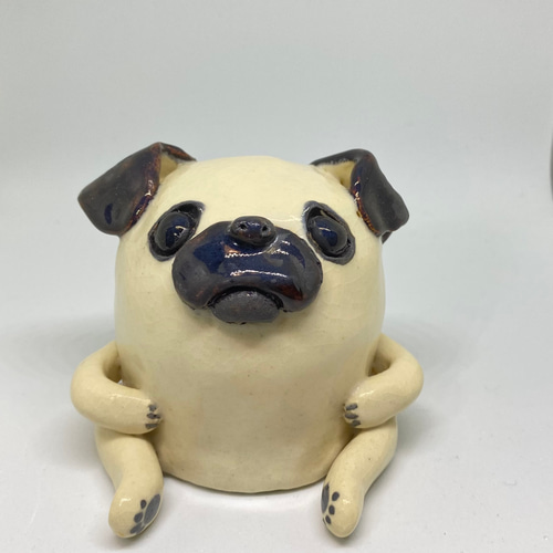 パグさん 陶器 置物 パグ 犬 その他置物 アトリエ•アマヤドリ 通販