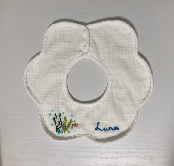 名入り 手刺繍 スタイ ［魚］ スタイ・よだれかけ AriAri20 通販