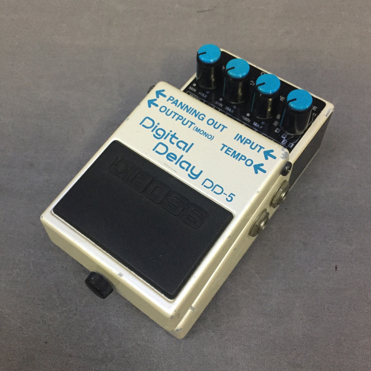 BOSS DD-5 Digital Delay 2000年製 買取りました。デジマートにて