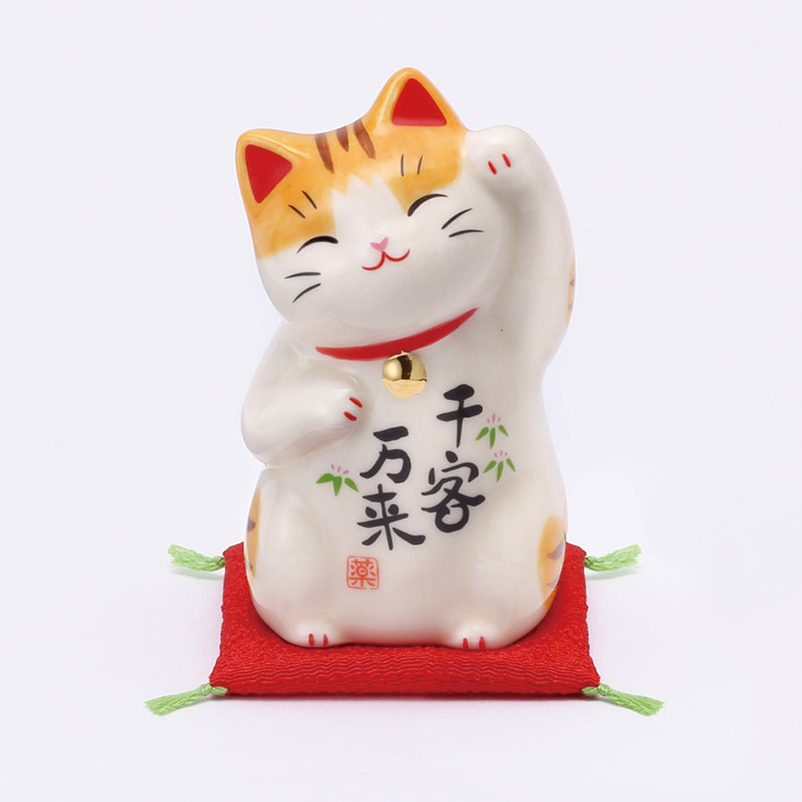彩絵千客万来招き猫(小) – 中外陶園オンラインストア