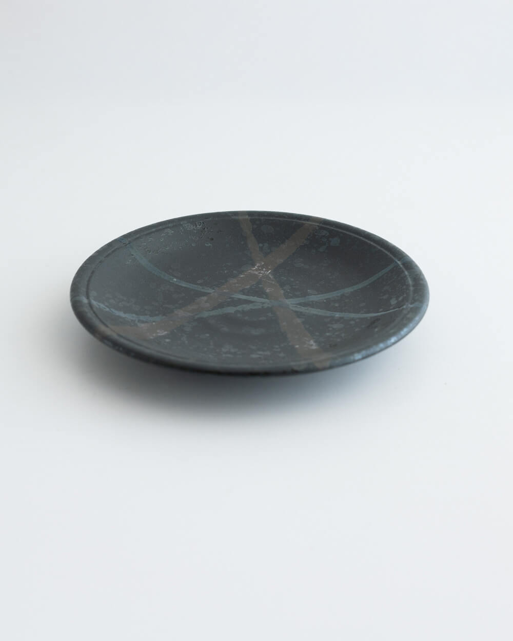 WEB限定】東雲 黒 円6寸皿 -器市- | cocochi ｜ 家具と服と暮らしの店