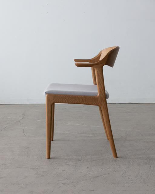 現品SALE］CHAIR DC354-1W（張座）レッドオーク無垢材 / ウレタン塗装