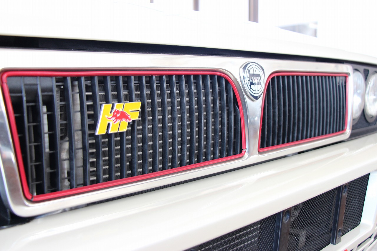 LANCIA DELTA HF INTEGRALE EVOLUZIONE II (CORSA/Pearl White