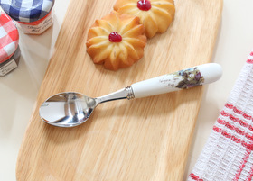 マニー ブルーローズ シリーズ － フレンチカントリーのバラ柄、レース