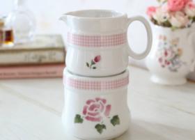 マニーローズ その他の陶器 － フレンチカントリーのバラ柄、レース