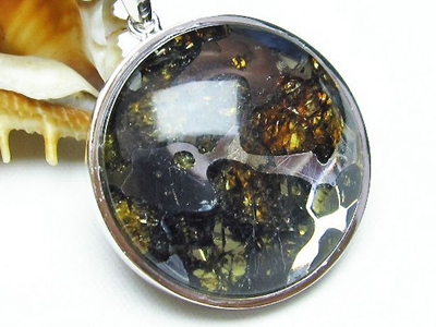 パラサイト隕石 天然石・パワーストーンの卸問屋｜誠安天然石専門店