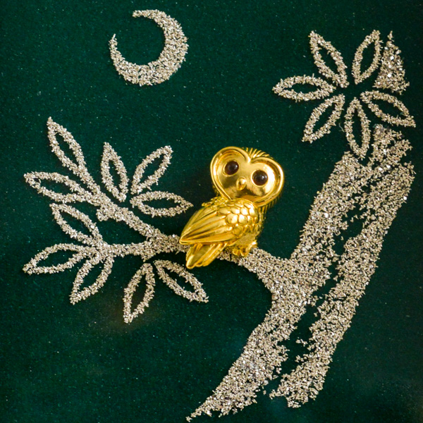 送料無料】 純金製 アートレリーフ フクロウ 3D / 額縁 飾り