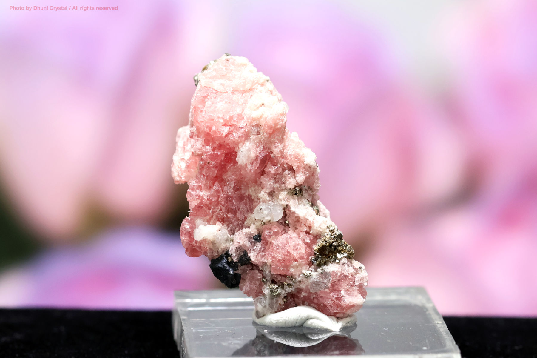 インカローズ 天然石 愛と情熱を象徴するロードクロサイト