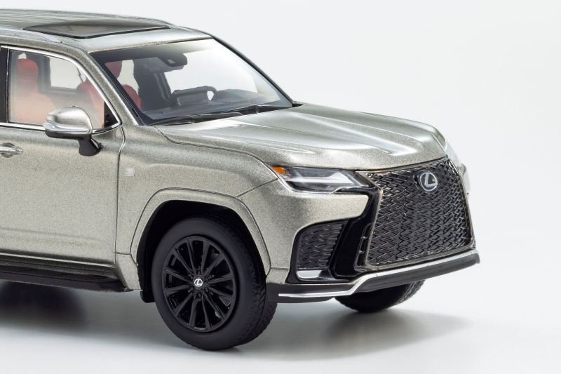 Kyosho New 1:43 Lexus LX 600 • DiecastSociety.com