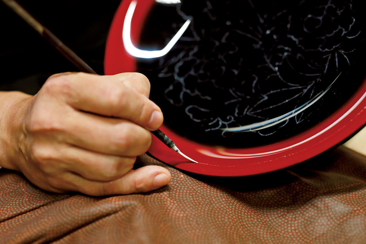 海外VIPへのプレゼントに。石川県・輪島の伝統工芸品隈研吾デザインの